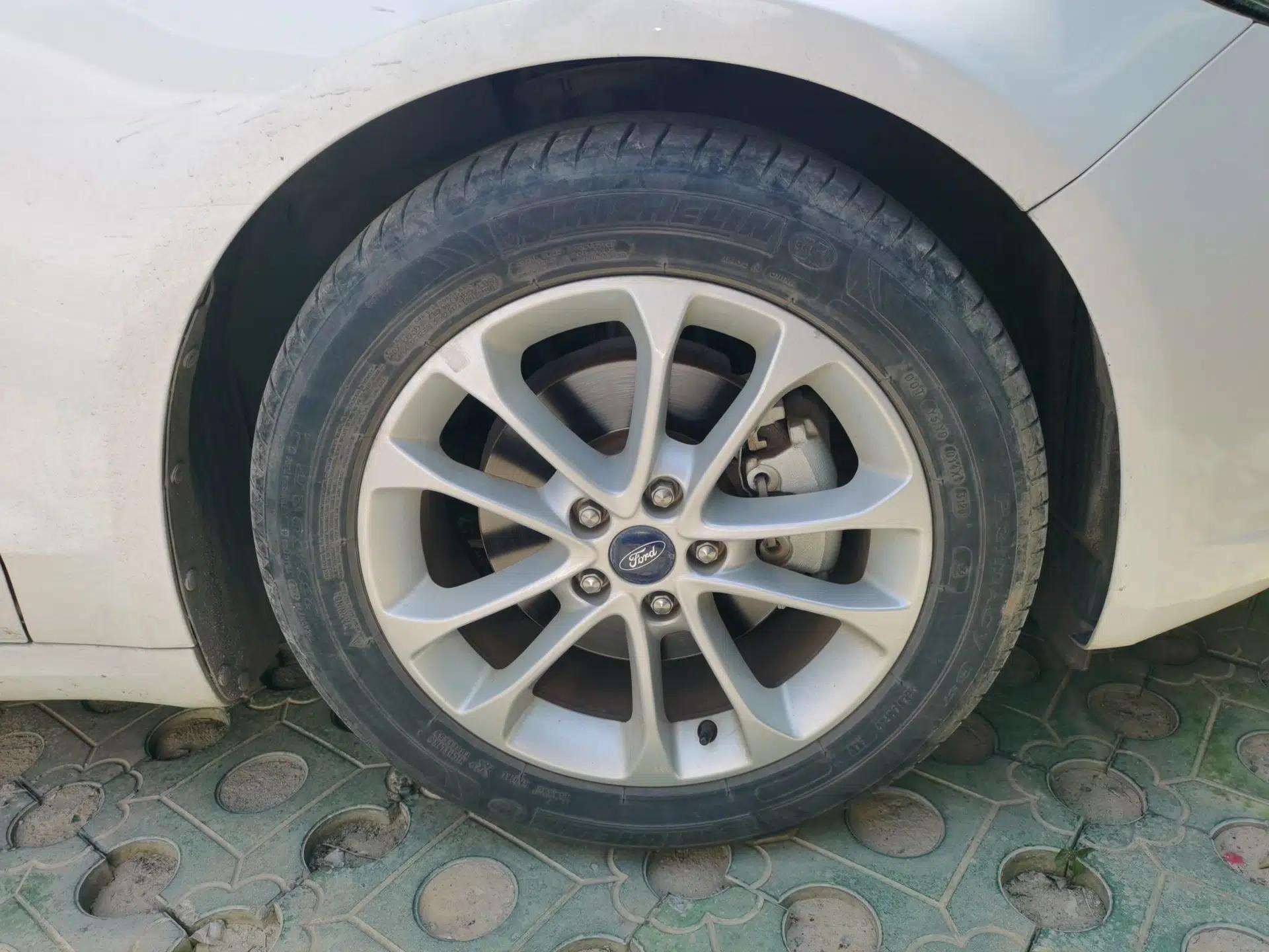 Ford Mondeo 2020 EcoBoost 180 Luxury Model — миниатюра 8