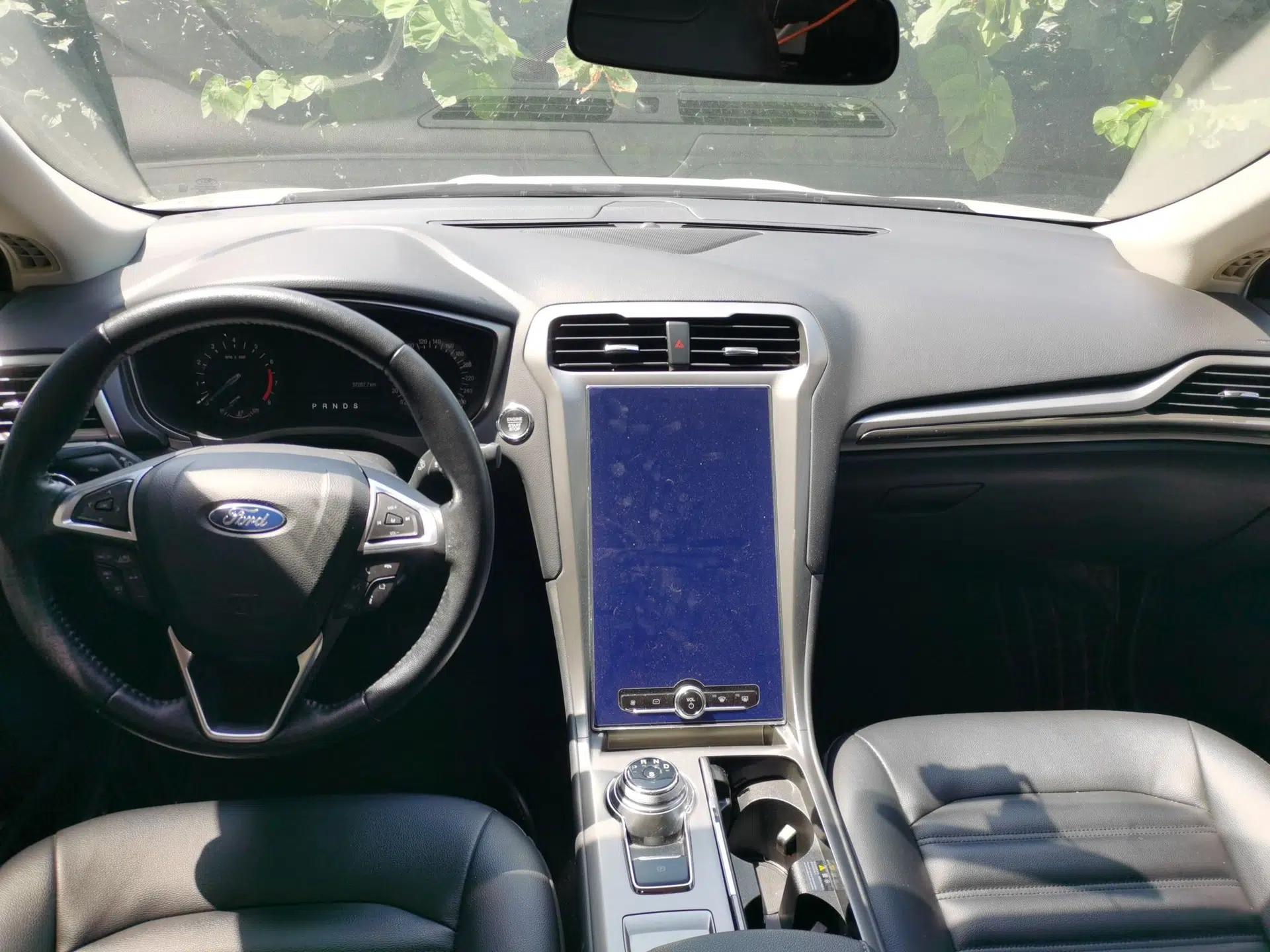 Ford Mondeo 2020 EcoBoost 180 Luxury Model — миниатюра 9