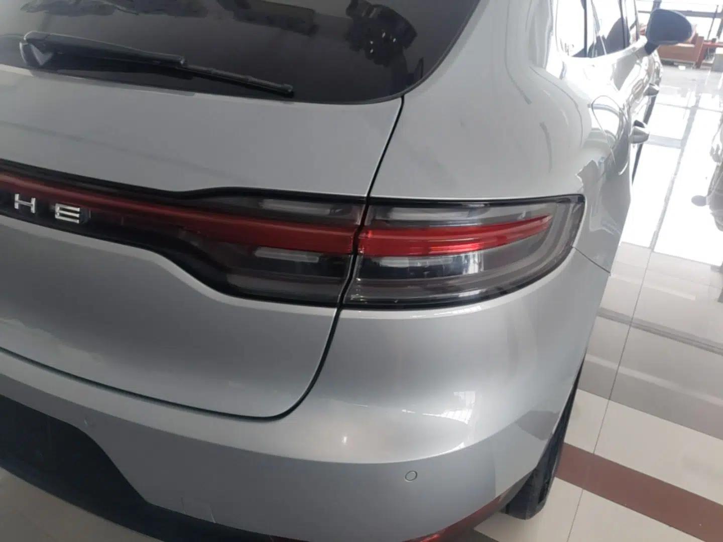 Porsche Macan 2018 Macan 2.0T — миниатюра 14