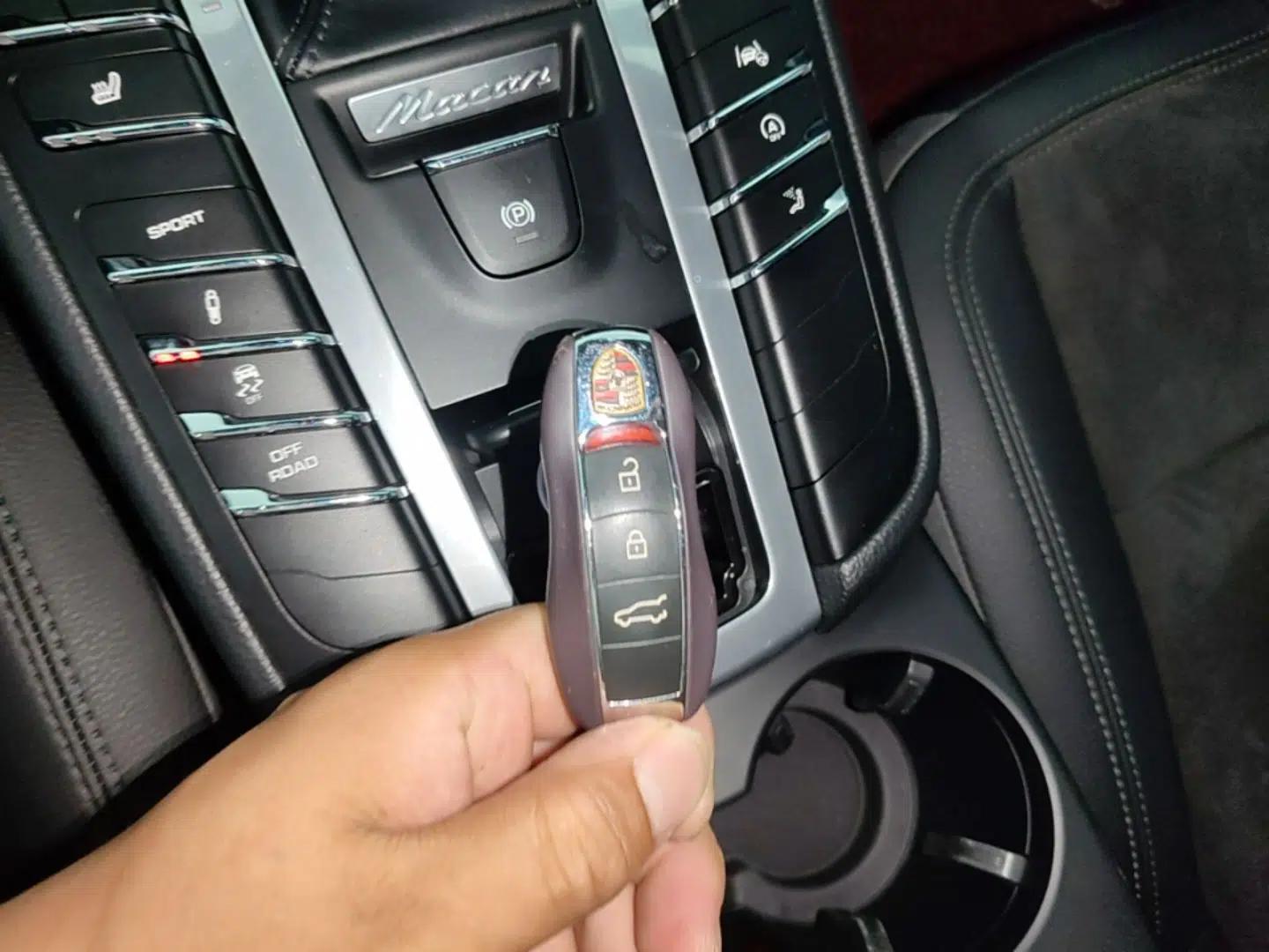 Porsche Macan 2018 Macan 2.0T — миниатюра 28