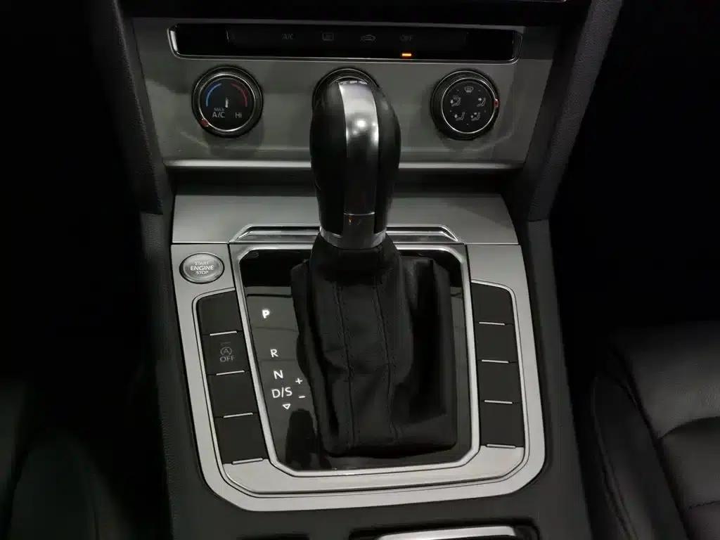 2019 Volkswagen Magotan 280TSI DSG Comfort Model (National V Emission Standard) — миниатюра 13