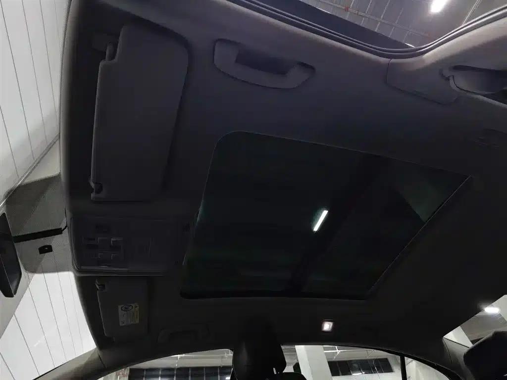 2019 Volkswagen Magotan 280TSI DSG Comfort Model (National V Emission Standard) — миниатюра 14