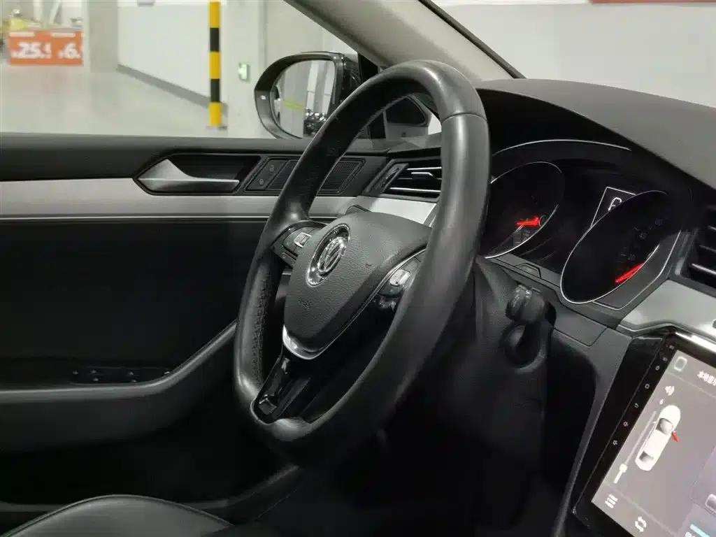 2019 Volkswagen Magotan 280TSI DSG Comfort Model (National V Emission Standard) — миниатюра 22