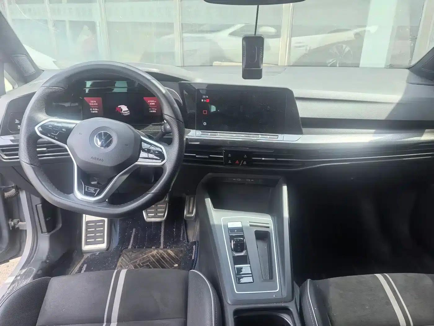 2023 Golf 280TSI DSG R-Line — миниатюра 7