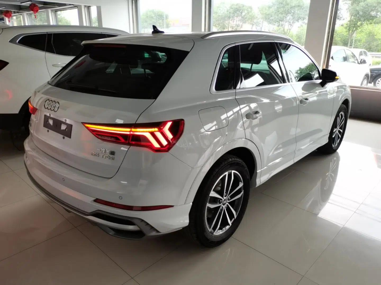 Audi Q3 2022 35 TFSI Progressive Dynamic Edition — миниатюра 6