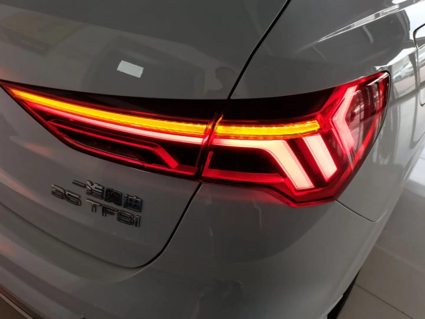 Audi Q3 2022 35 TFSI Progressive Dynamic Edition — миниатюра 9