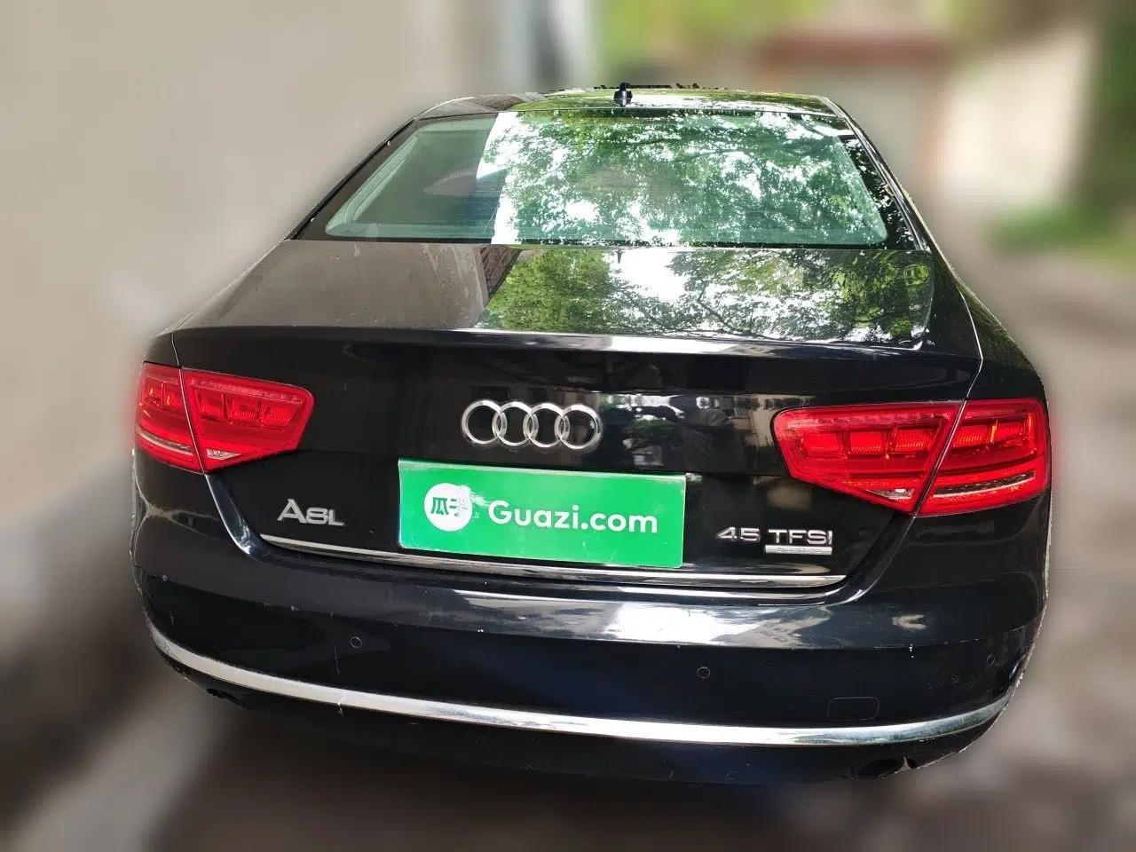 Audi A8 2013 A8L 45 TFSI quattro Comfort model — миниатюра 5