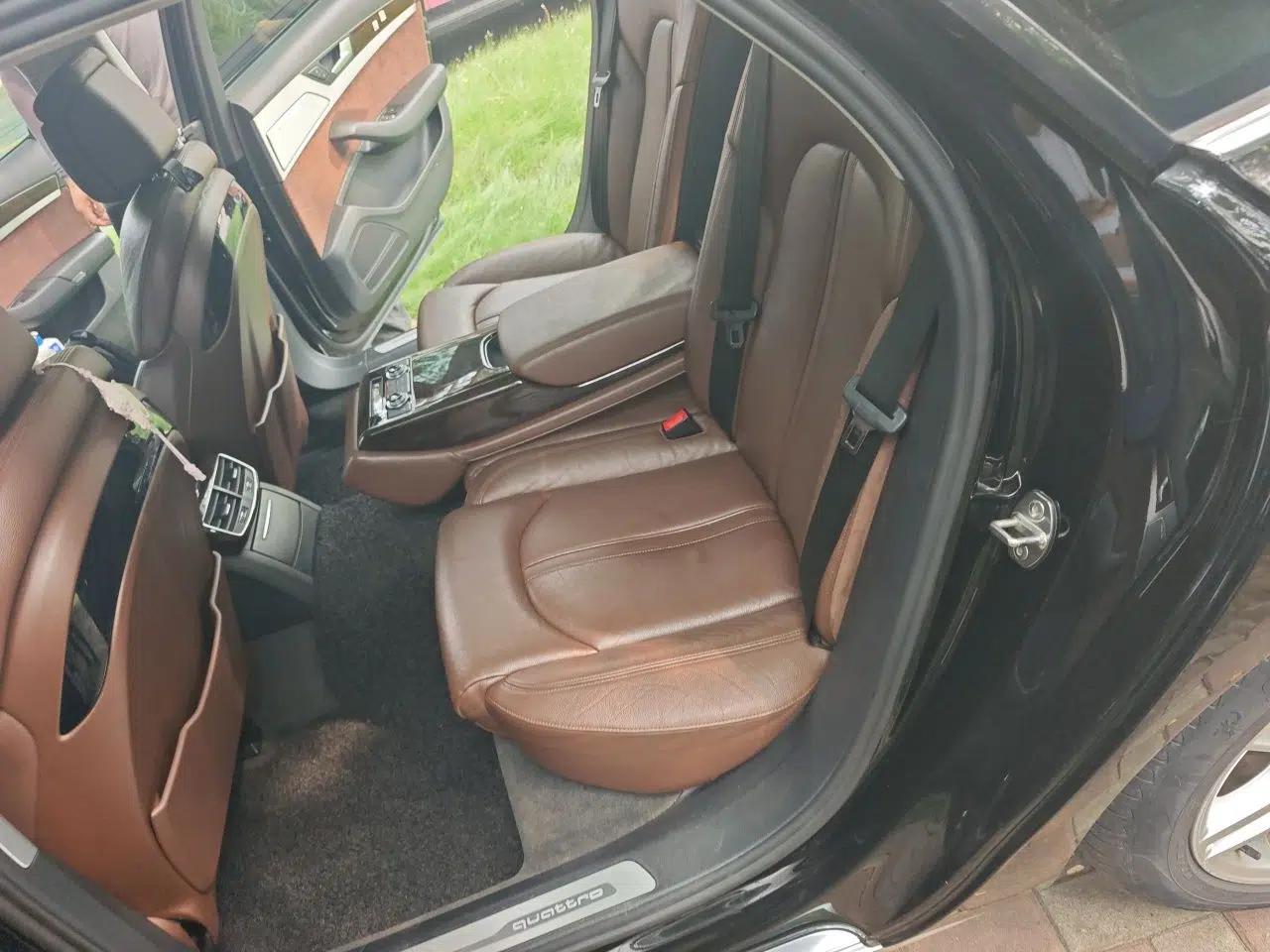 Audi A8 2016 A8L 45 TFSI quattro Comfort model — миниатюра 17