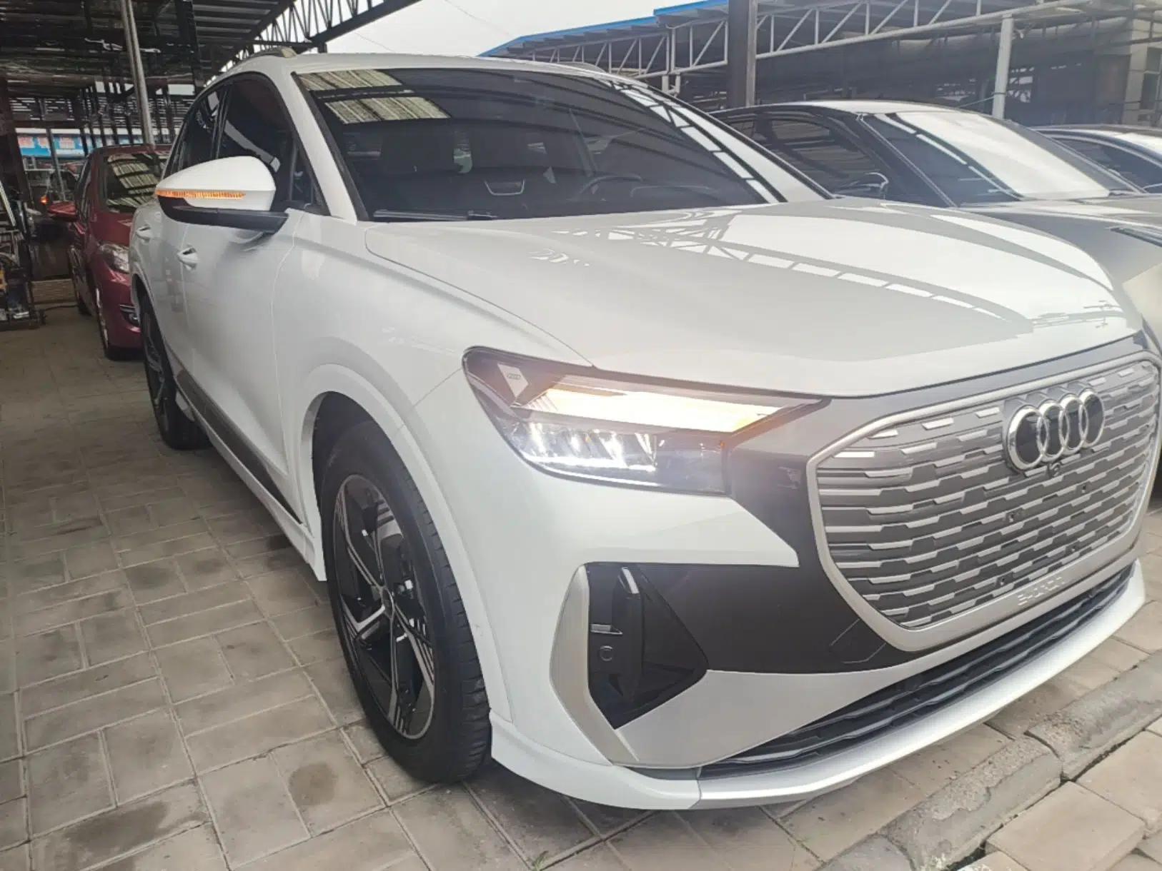 Audi Q4 e-tron 2023 40 e-tron Boundary Edition — миниатюра 3