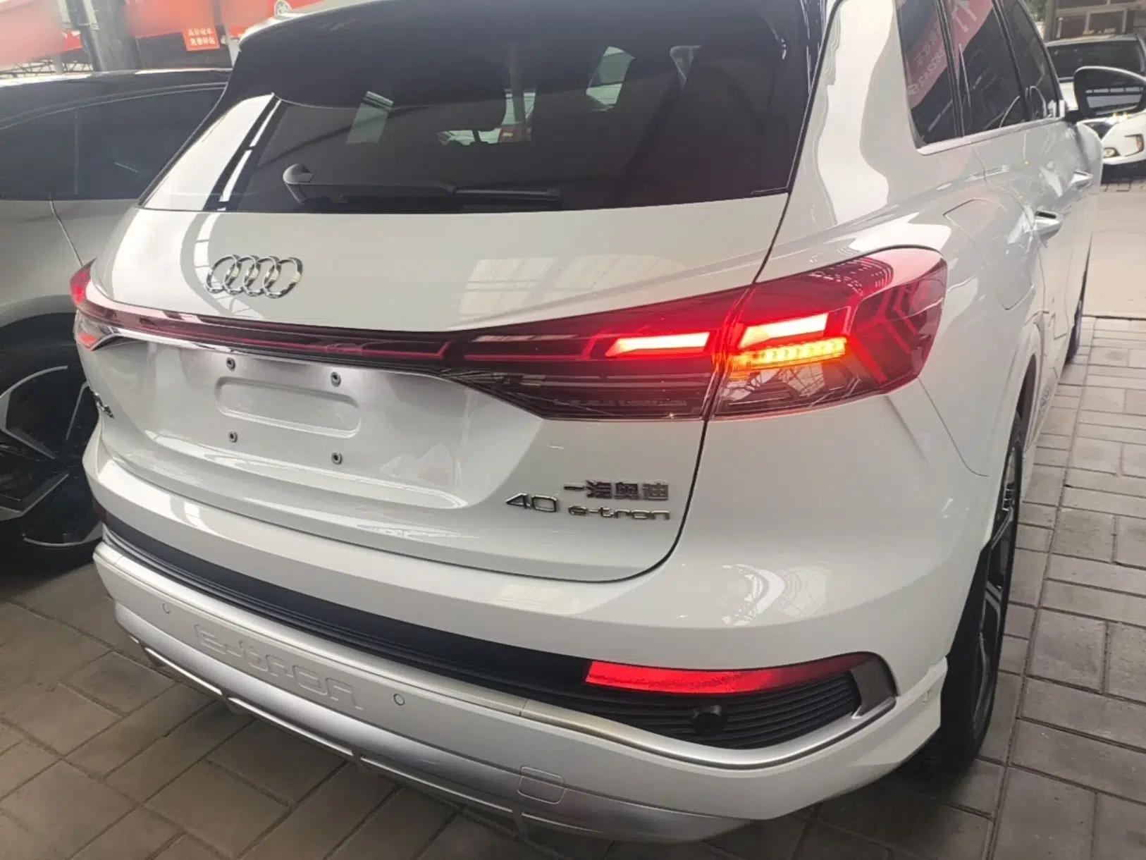Audi Q4 e-tron 2023 40 e-tron Boundary Edition — миниатюра 6