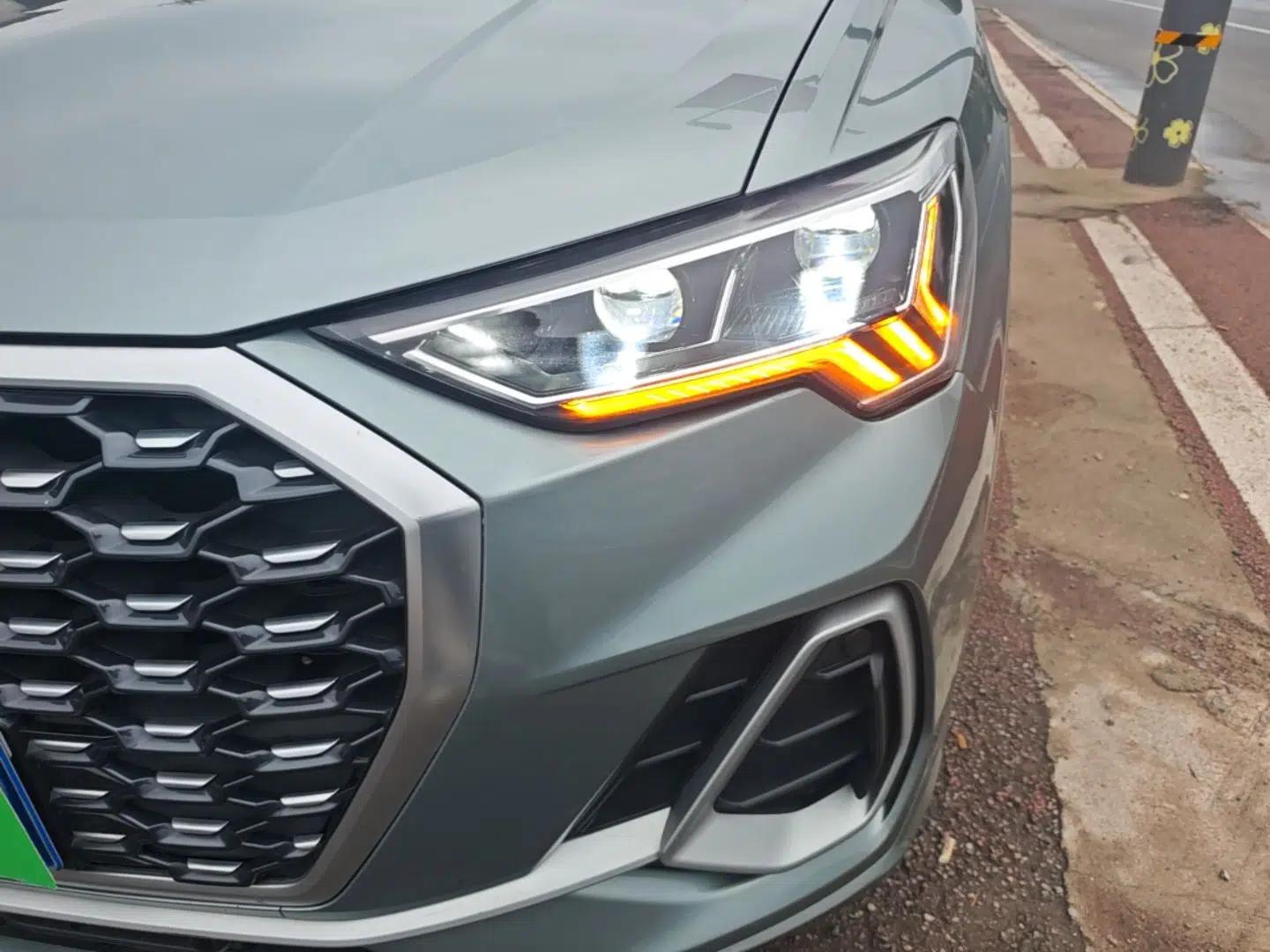 Audi Q3 Sportback 2020 40 TFSI Fashion Model — миниатюра 8