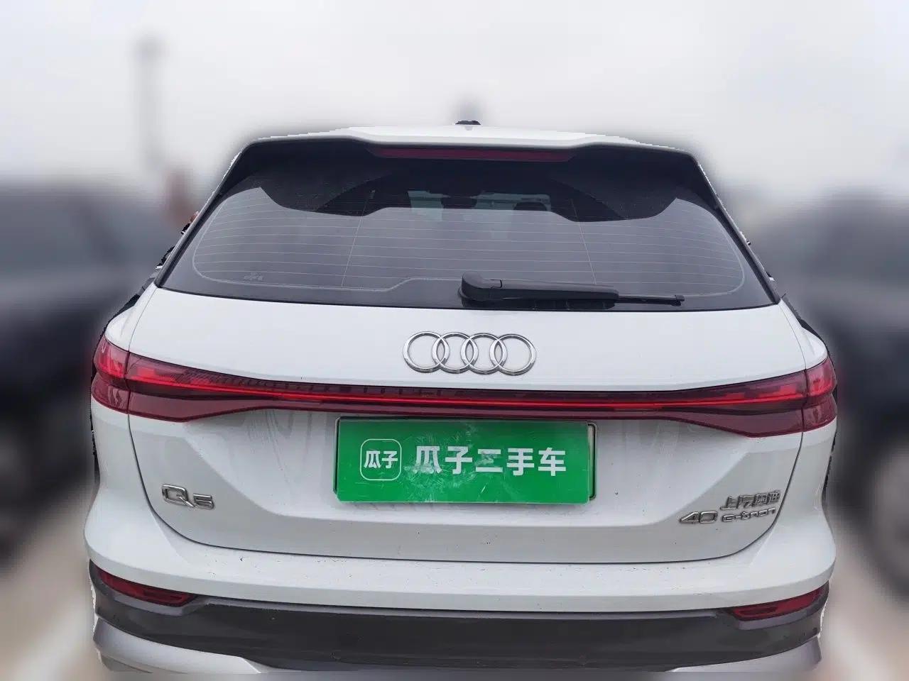 Audi Q5 e-tron 2023 40 e-tron Starry Edition Luxury Package — миниатюра 5
