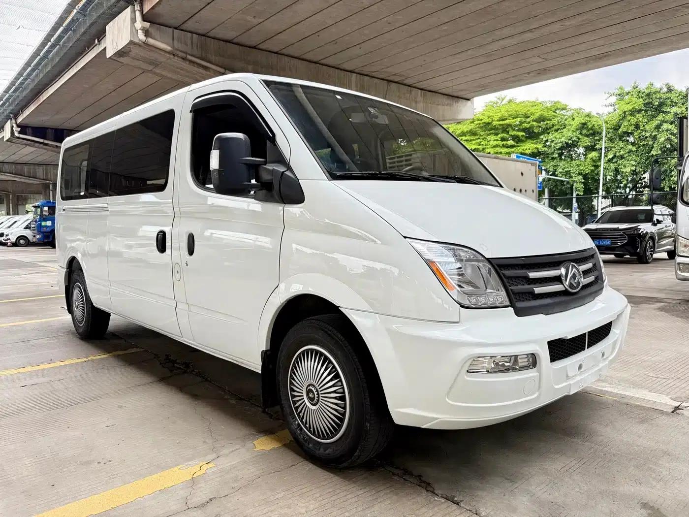 Xintu V80 2023 2.0T Manual Classic Aoyuntong Long Wheelbase Ultra-Low Roof 6/7/8/9 Seats — миниатюра 3
