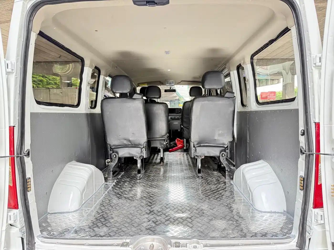 Xintu V80 2023 2.0T Manual Classic Aoyuntong Long Wheelbase Ultra-Low Roof 6/7/8/9 Seats — миниатюра 10