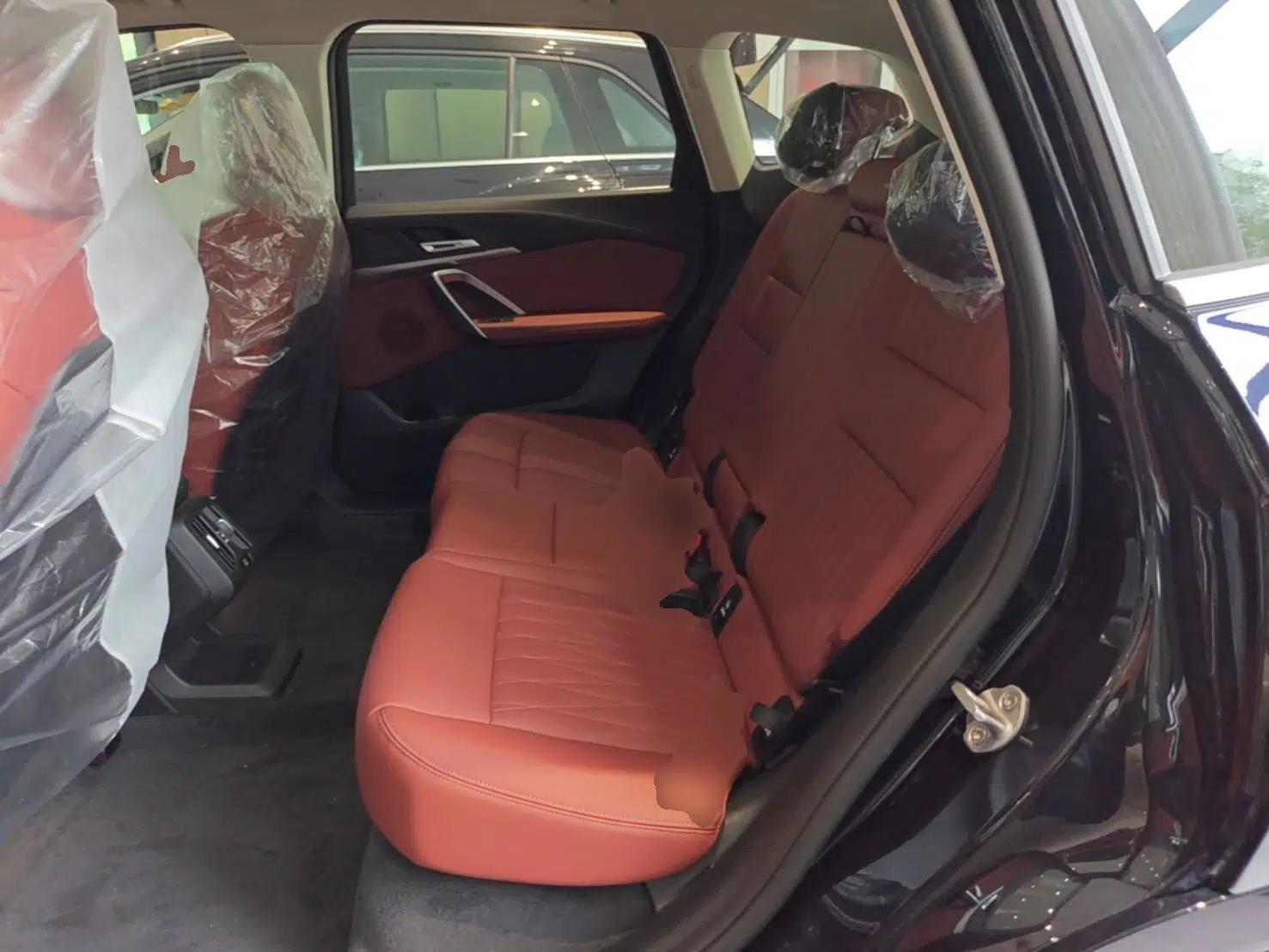BMW iX1 2026 Model, eDrive25L X Design Package — миниатюра 20