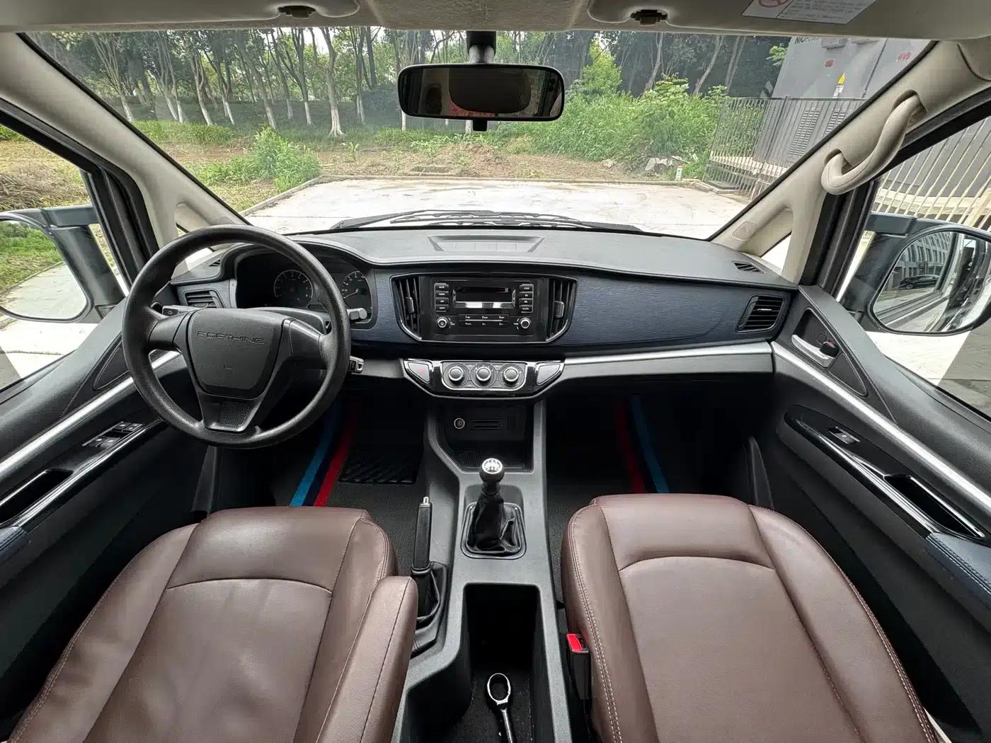 Lingzhi 2020 M5L 1.6L Comfort 7-seater — миниатюра 6