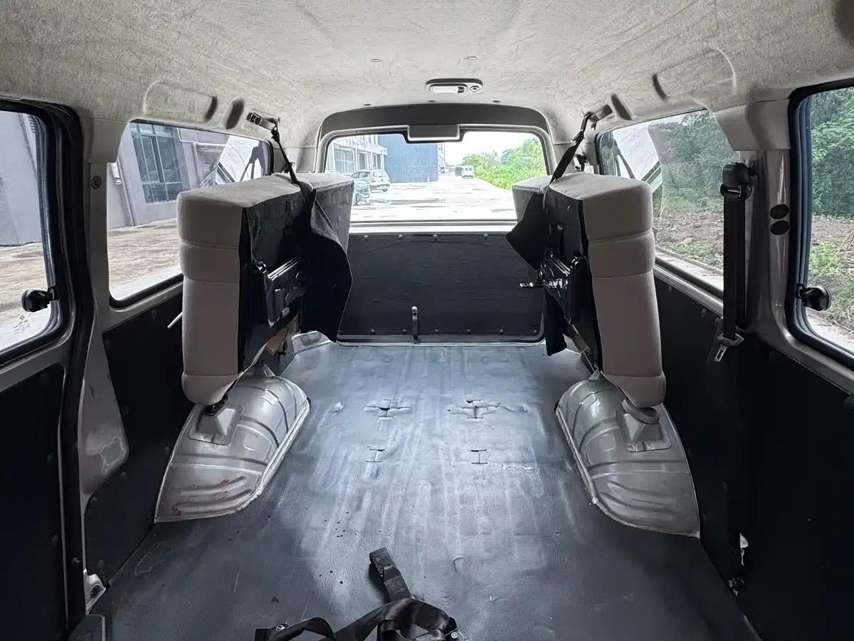 Lingzhi 2020 M5L 1.6L Comfort 7-seater — миниатюра 9