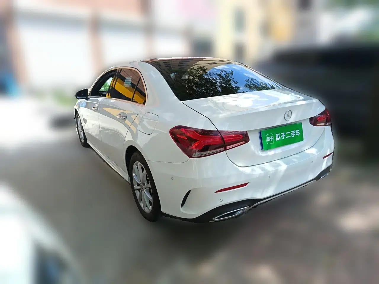 Mercedes-Benz A-Class 2020 Restyled A 200 L Sport Sedan Dynamic Version — миниатюра 4