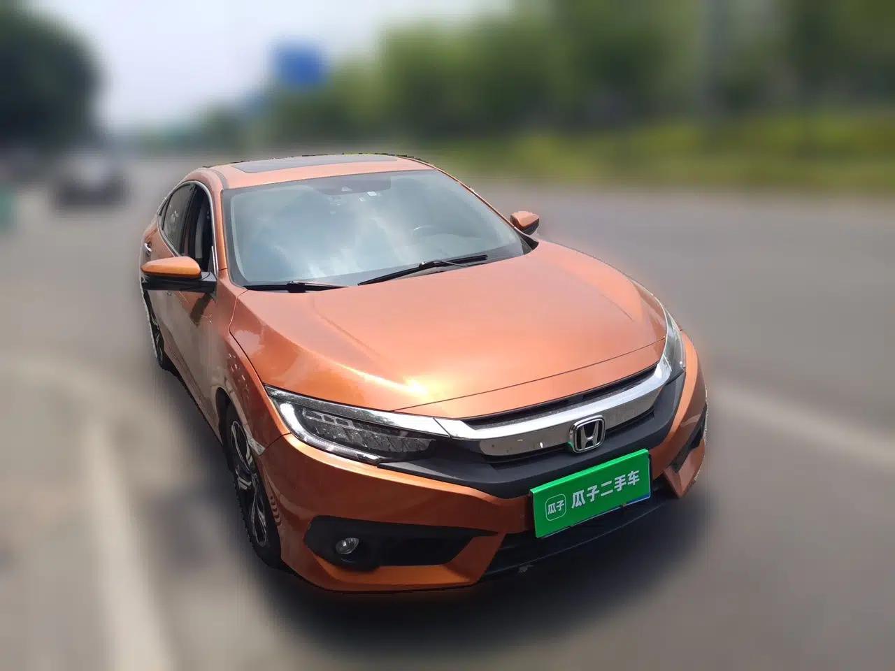Honda Civic 2016 220TURBO CVT Prestige Edition — миниатюра 3