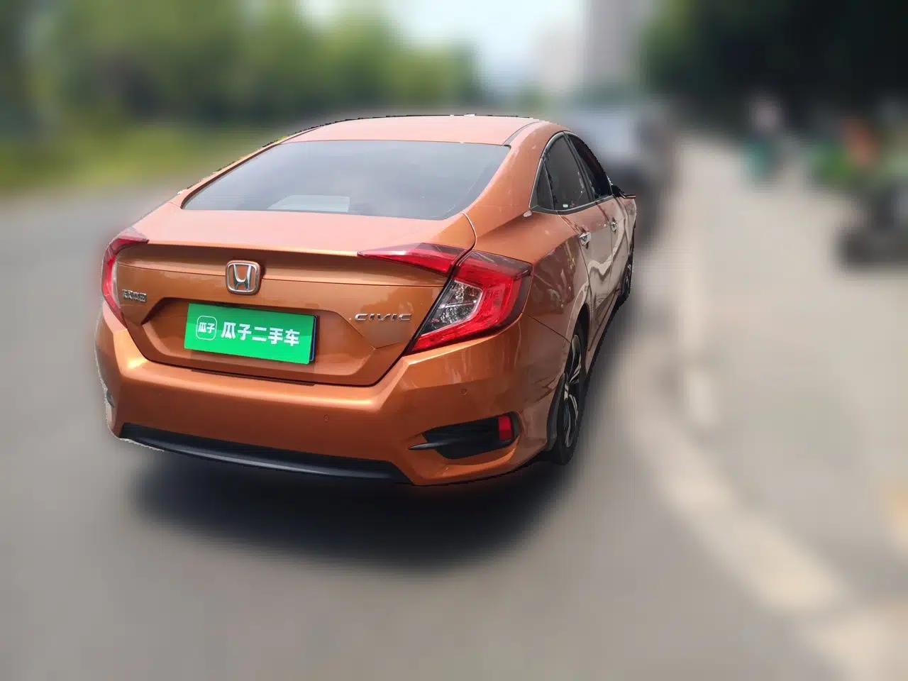 Honda Civic 2016 220TURBO CVT Prestige Edition — миниатюра 6
