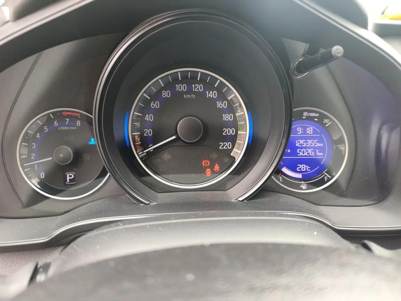 Honda Fit 2016 1.5L LXS CVT Comfort Sunroof Version — миниатюра 11