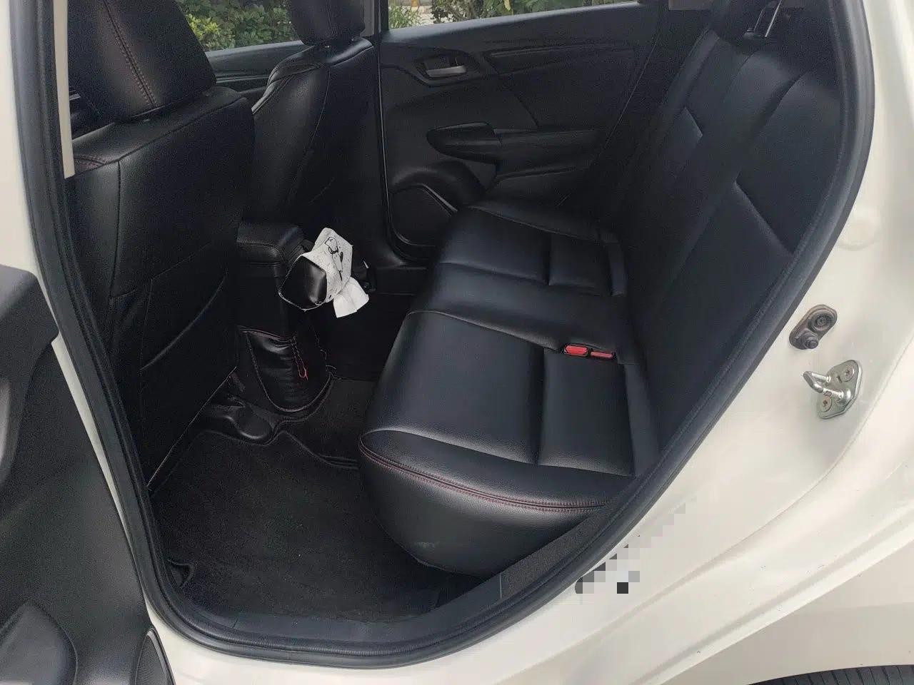 Honda Fit 2016 1.5L LXS CVT Comfort Sunroof Version — миниатюра 17