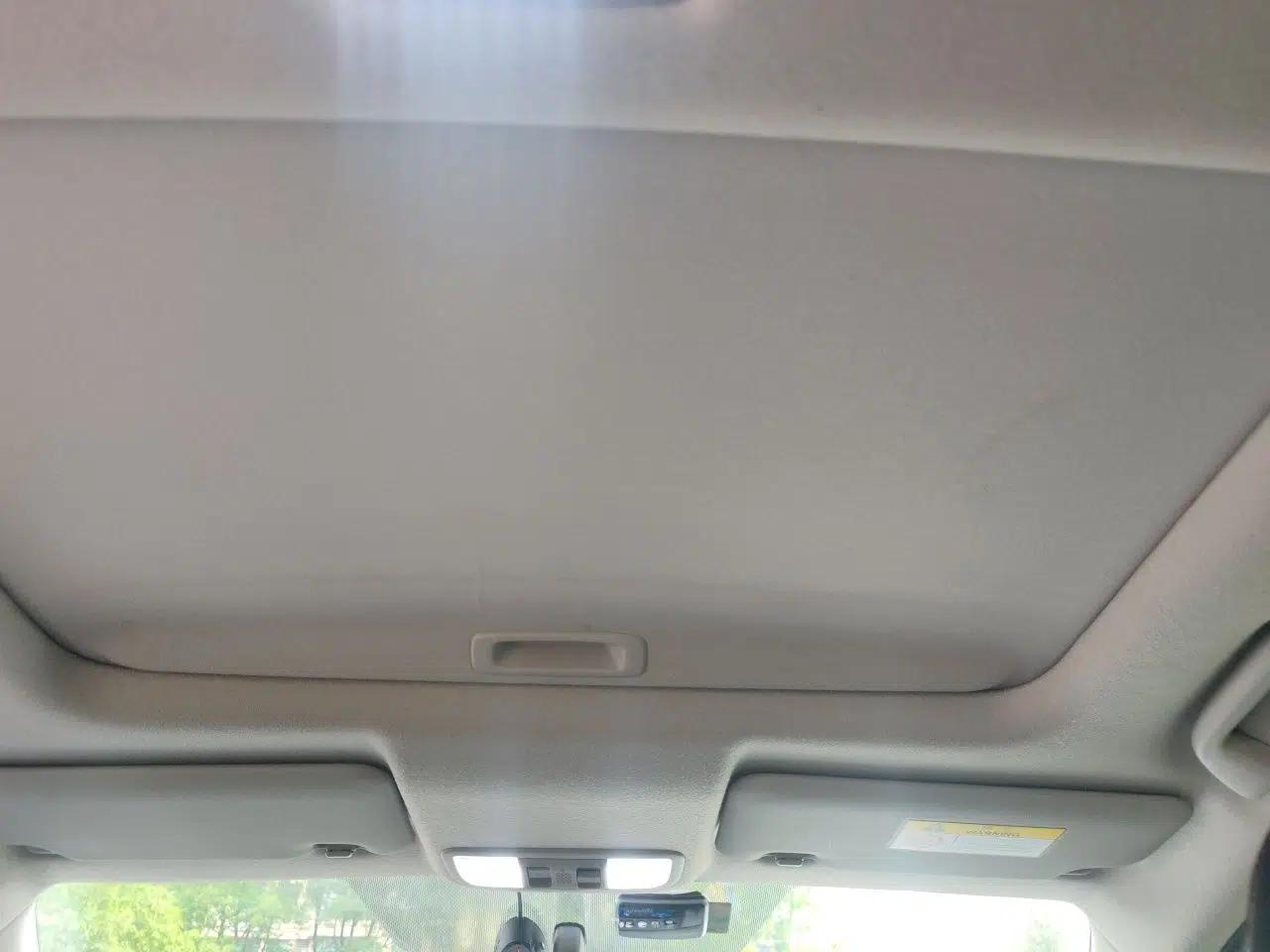 Honda Fit 2016 1.5L LXS CVT Comfort Sunroof Version — миниатюра 18