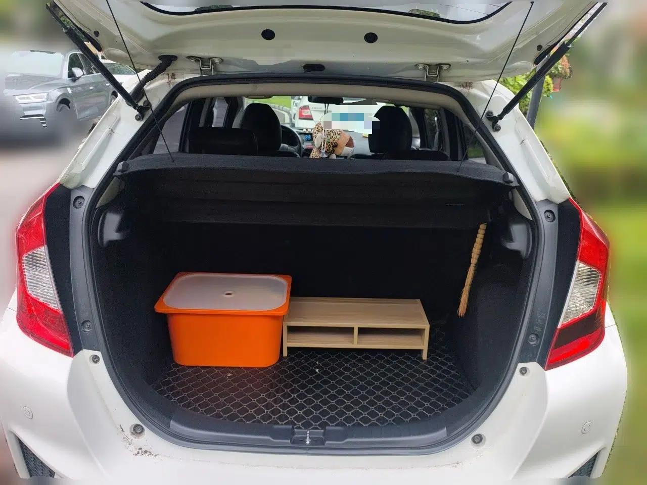 Honda Fit 2016 1.5L LXS CVT Comfort Sunroof Version — миниатюра 19