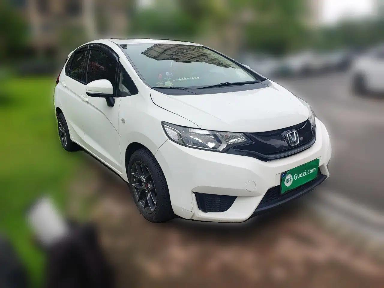 Honda Fit 2016 1.5L LXS CVT Comfort Sunroof Version — миниатюра 3