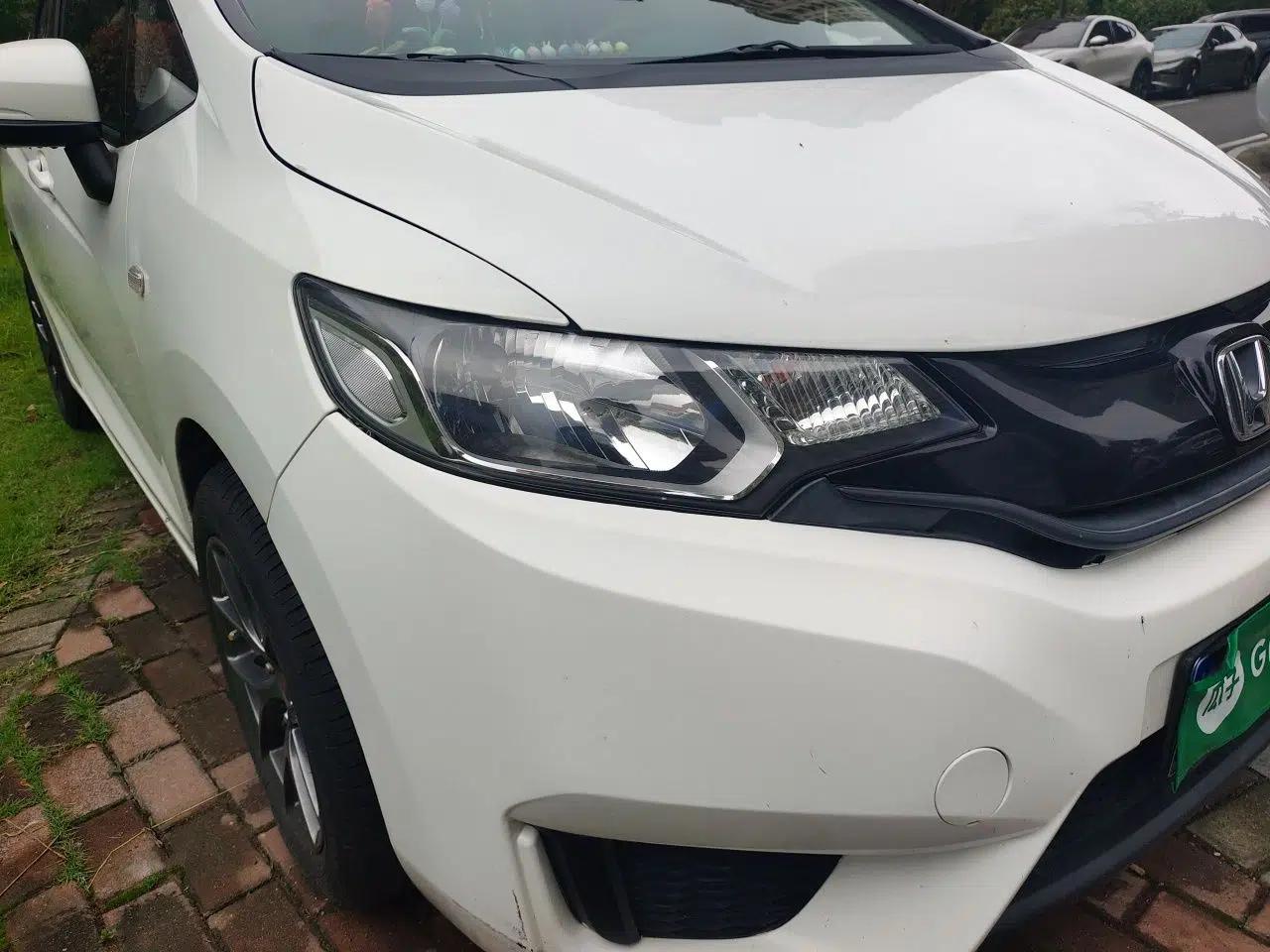 Honda Fit 2016 1.5L LXS CVT Comfort Sunroof Version — миниатюра 7