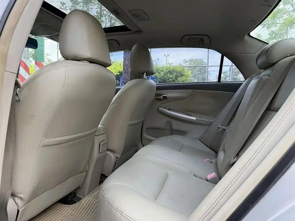2008 Toyota Corolla 1.8L Automatic GL-i Sunroof Special Edition — миниатюра 4