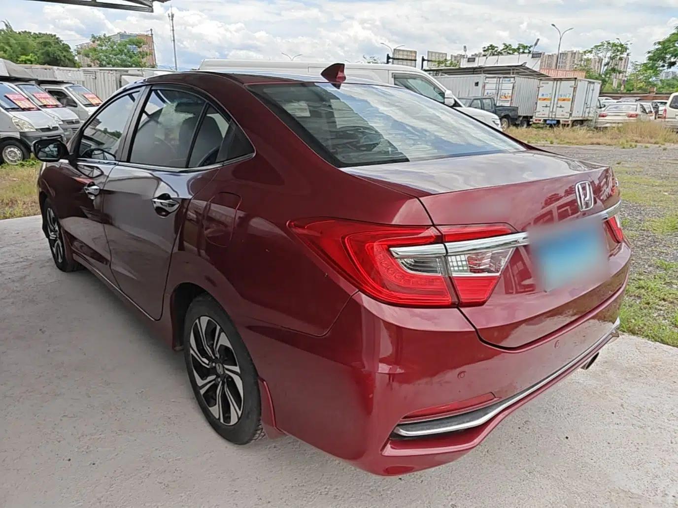 Honda Crider 2016 1.8L CVT Comfort Version — миниатюра 4