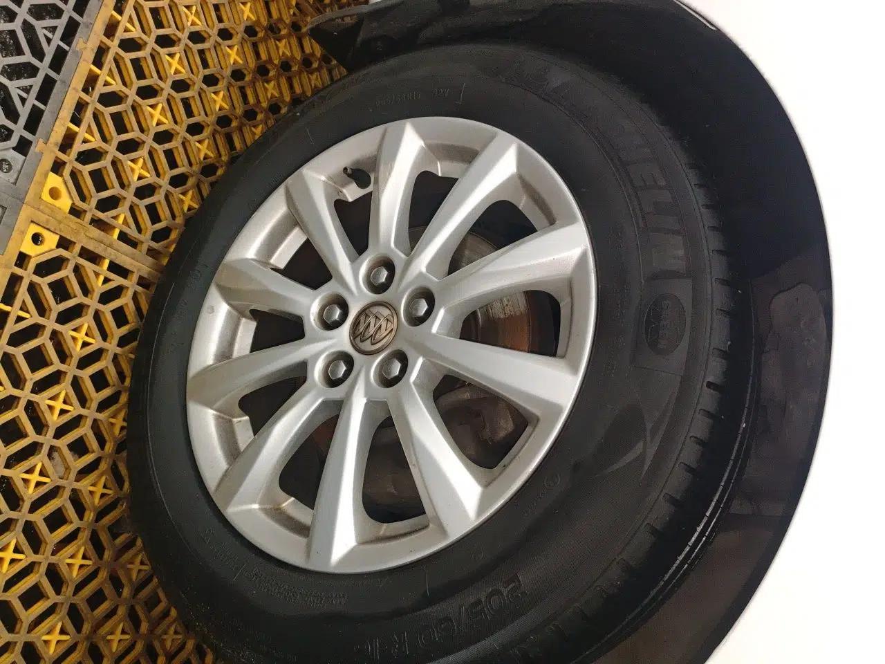 Buick GT 2013 GT 1.6L Manual Entry-Level Model — миниатюра 8