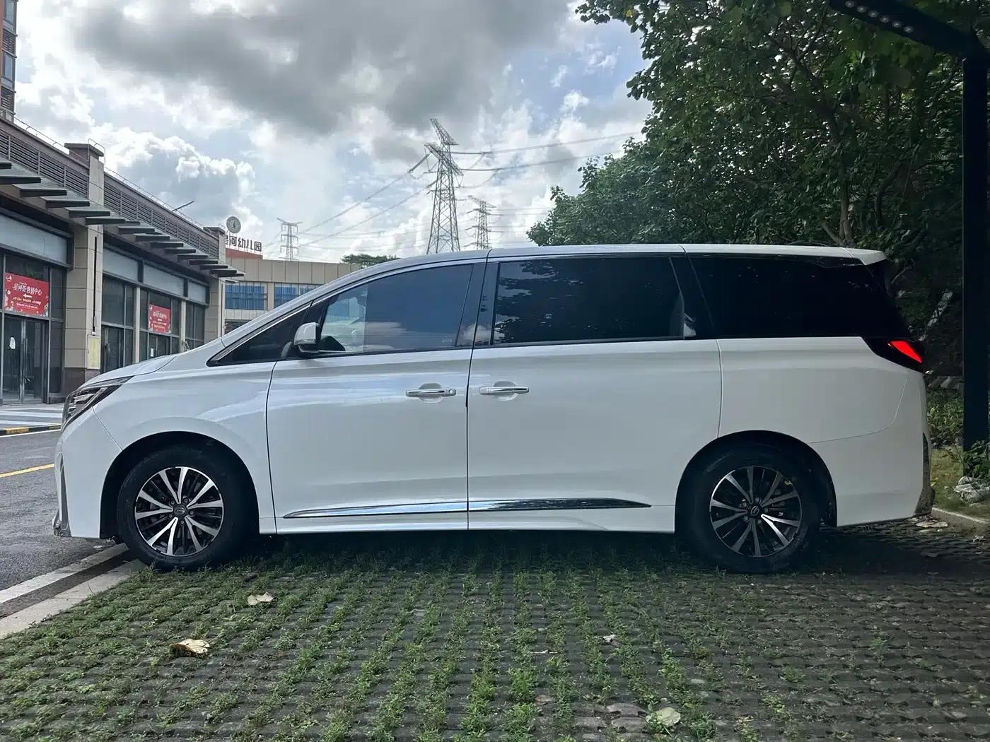 Trumpchi M8 2021 Facelift, Elite Series 390T Luxury Edition — миниатюра 5
