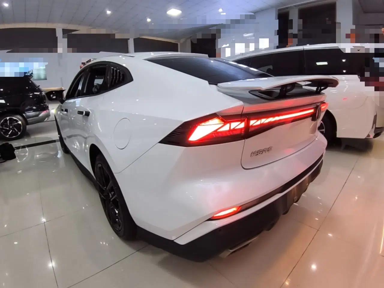 CHANGAN UNI-V 2024 1.5T Prestige Edition — миниатюра 4