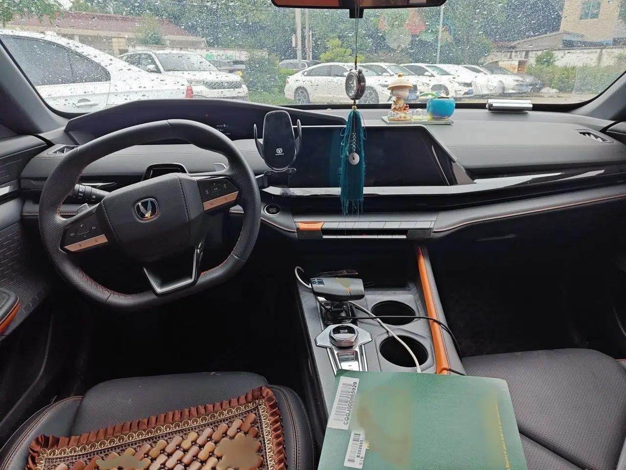 CHANGAN UNI-V 2022 1.5T Prestige Version — миниатюра 18