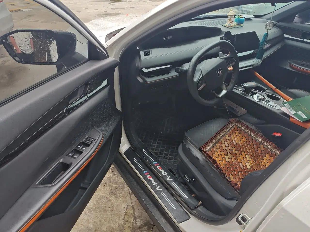 CHANGAN UNI-V 2022 1.5T Prestige Version — миниатюра 19