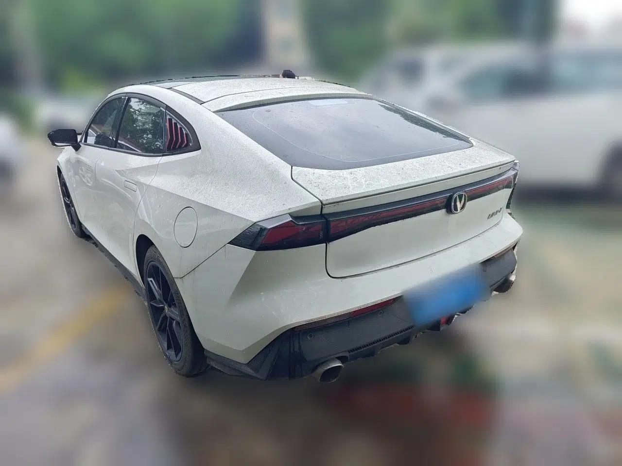 CHANGAN UNI-V 2022 1.5T Prestige Version — миниатюра 4