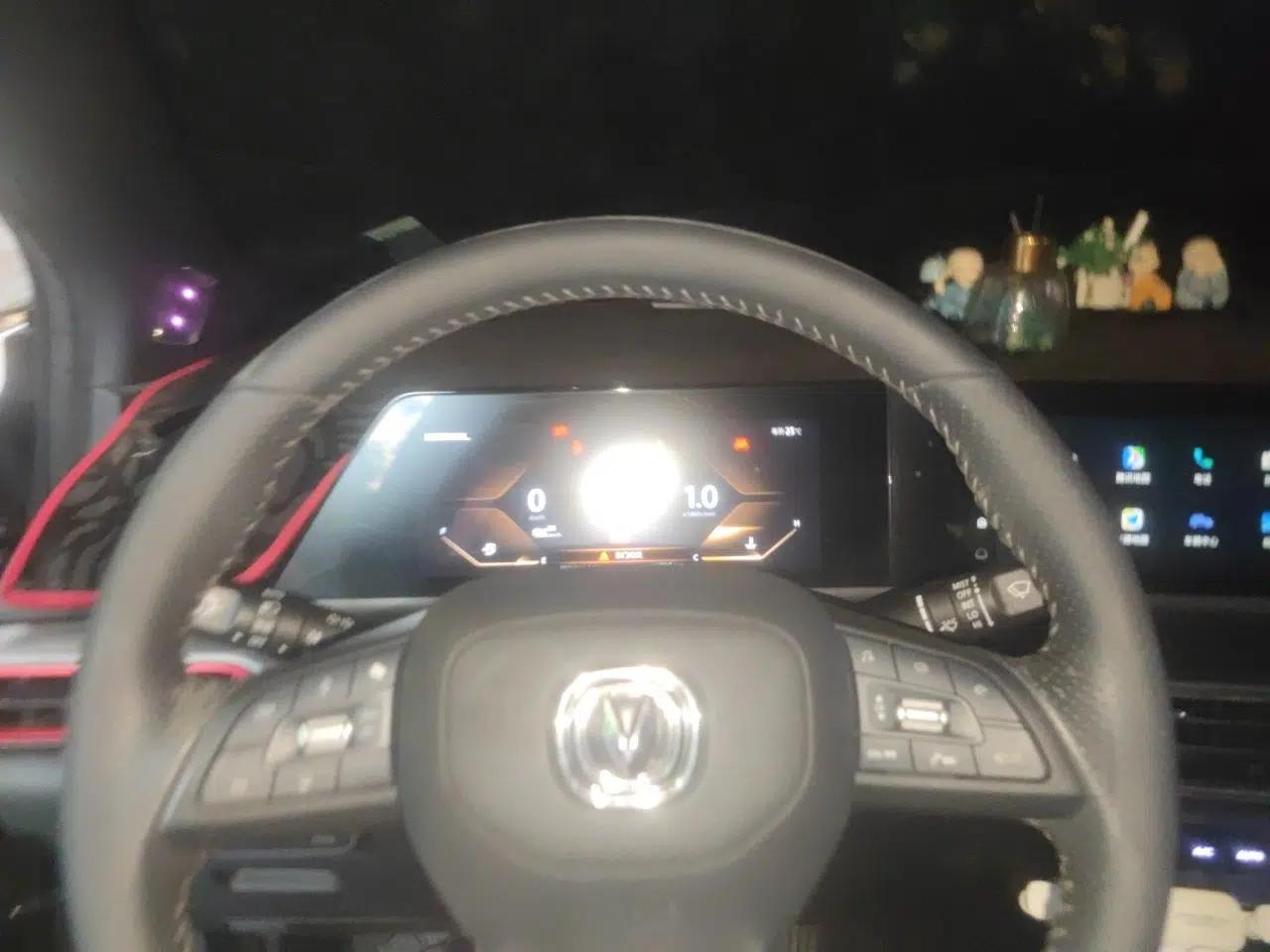 CHANGAN UNI-T 2020 1.5T Prestige Version — миниатюра 11