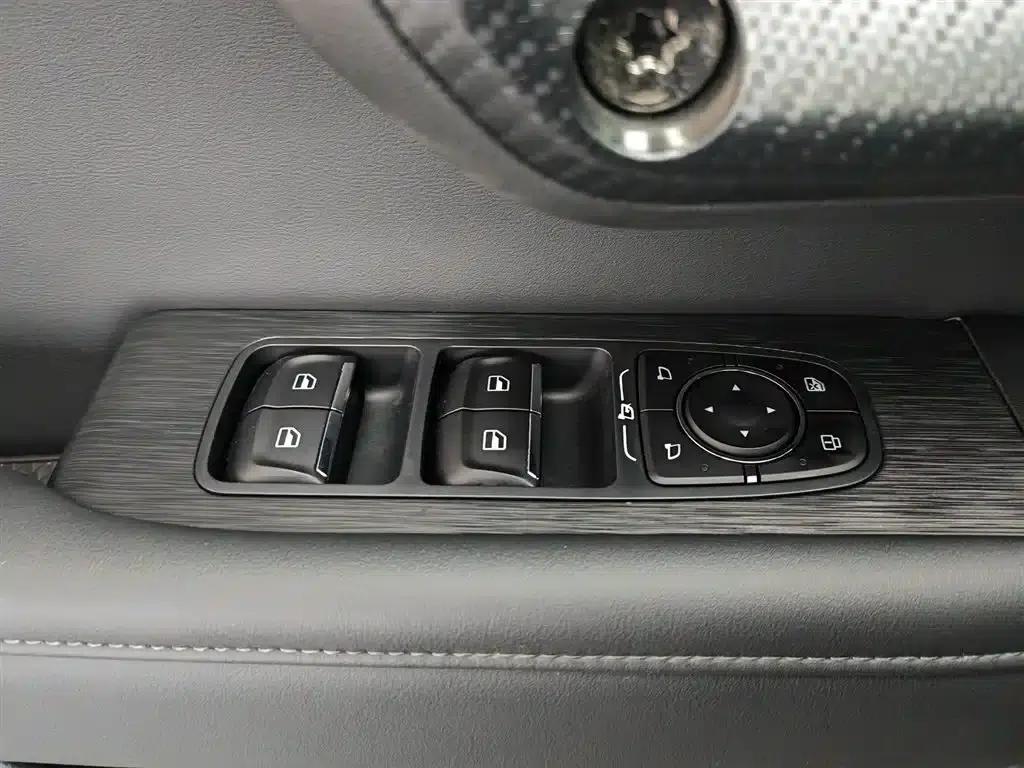 Haval Big Dog PLUS 2023 2.0T 4WD Trendy Wild Plus — миниатюра 9