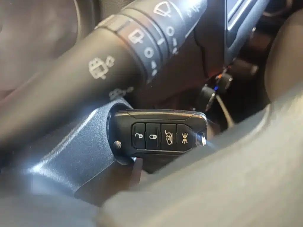 Jeep Renegade 2018 Connected Large Screen Edition 180T Automatic High-Performance Edition — миниатюра 9