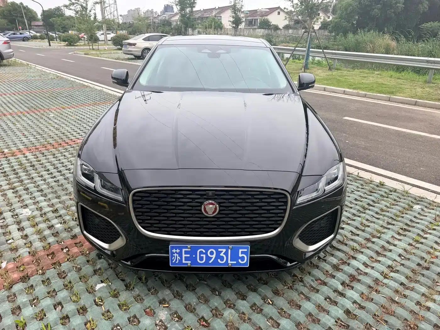 2023 Jaguar XFL 2.0T P250 2WD Luxury Edition — миниатюра 1