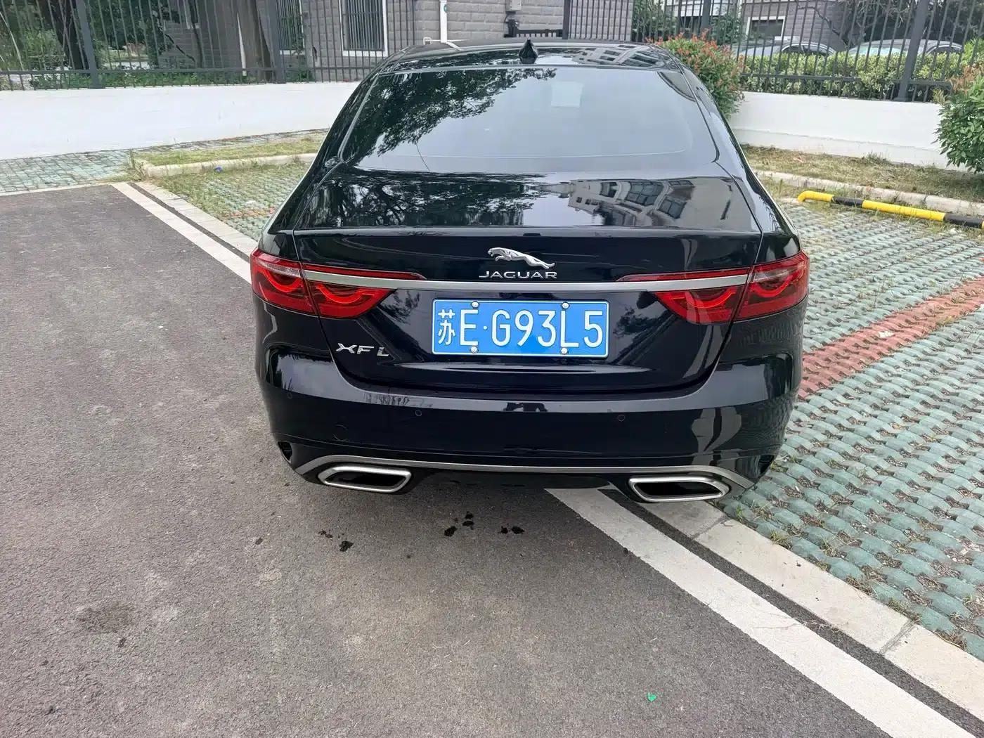 2023 Jaguar XFL 2.0T P250 2WD Luxury Edition — миниатюра 4