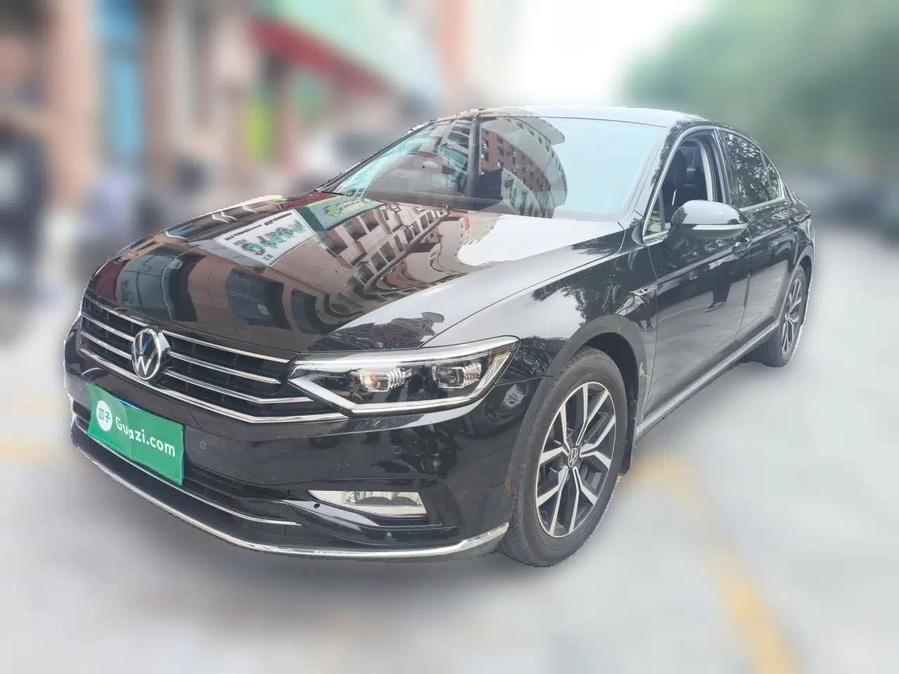 Volkswagen Magotan 2020 330TSI DSG Leading Model — миниатюра 1