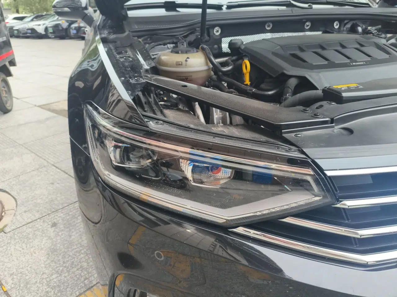 Volkswagen Magotan 2020 330TSI DSG Leading Model — миниатюра 7