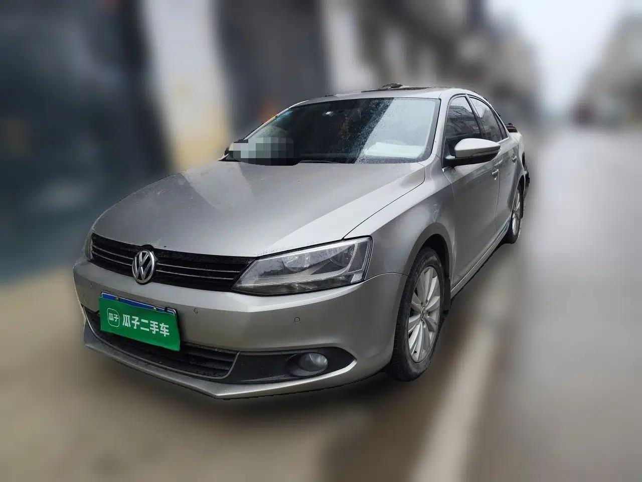 Volkswagen Sagitar 2014 1.4TSI Automatic Luxury Model — миниатюра 1