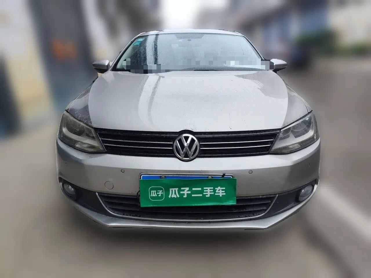 Volkswagen Sagitar 2014 1.4TSI Automatic Luxury Model — миниатюра 2