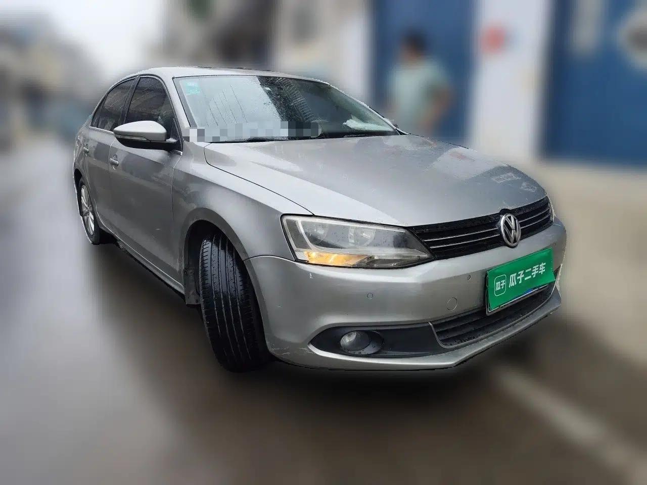 Volkswagen Sagitar 2014 1.4TSI Automatic Luxury Model — миниатюра 3