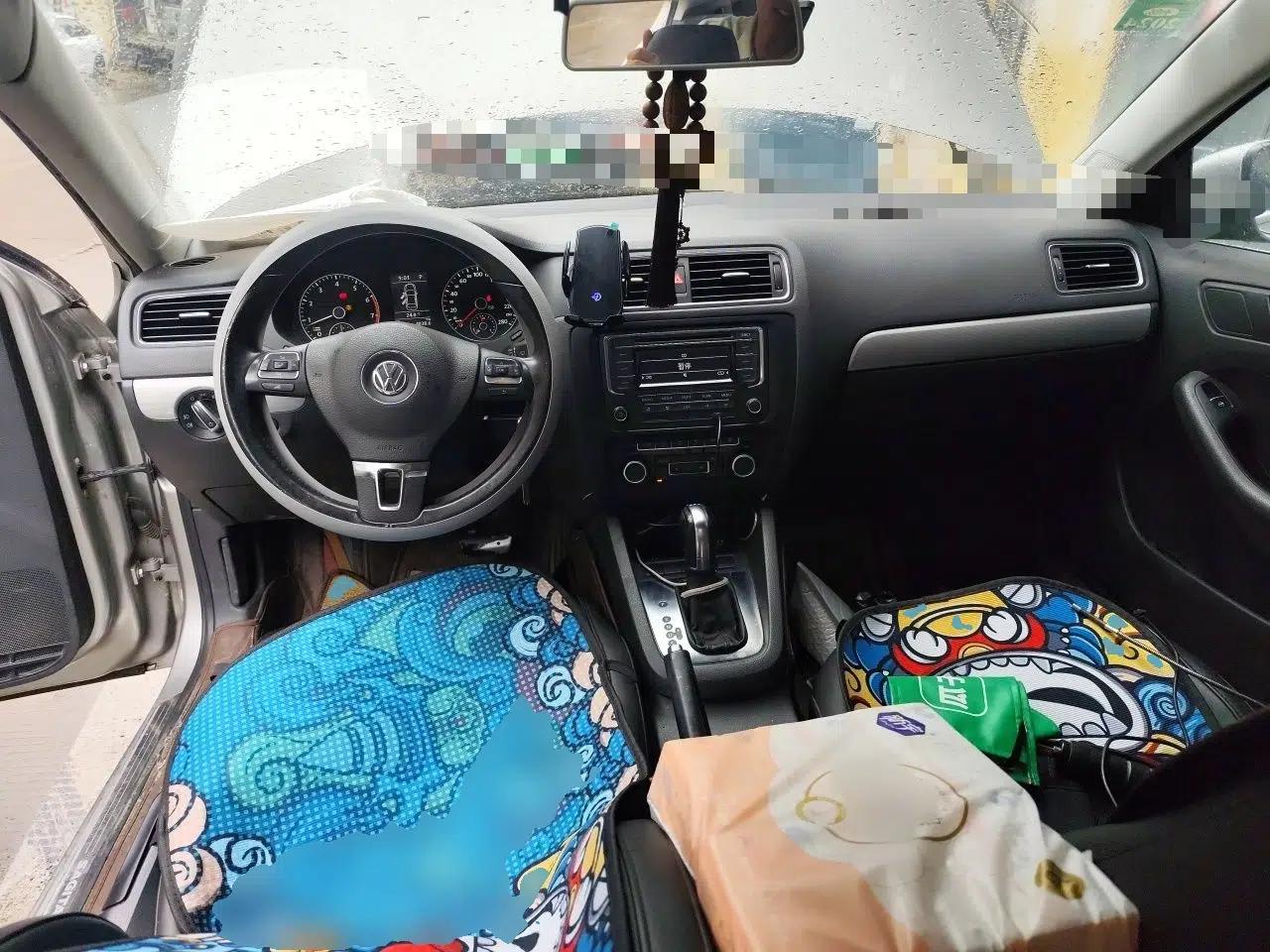 Volkswagen Sagitar 2014 1.4TSI Automatic Luxury Model — миниатюра 9