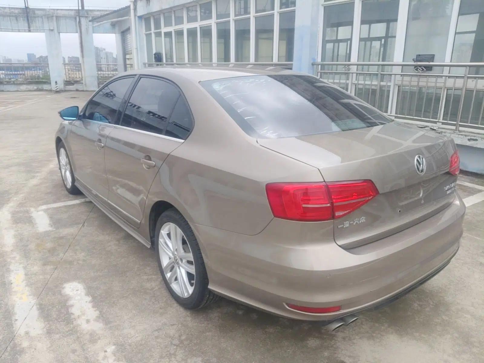 Volkswagen Sagitar 2018 280TSI DSG Ignite Edition — миниатюра 4